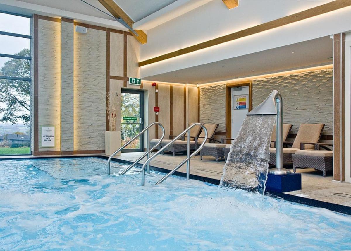 Hawkchurch Resort And Spa Экстерьер фото