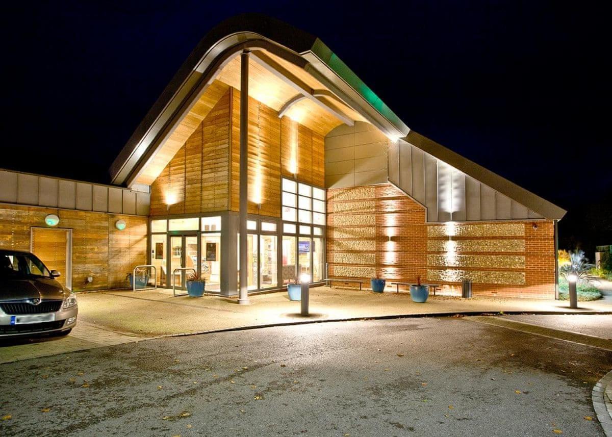 Hawkchurch Resort And Spa Экстерьер фото